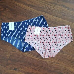 NWT Calvin Klein Women's Feminine Coquette Girl Seamless Panties Size Medium